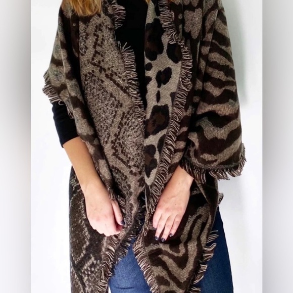 NWT Love Of Fashion (LOF) Brown & Black Animal Print Versatile Fringed Scarf - Picture 1 of 7